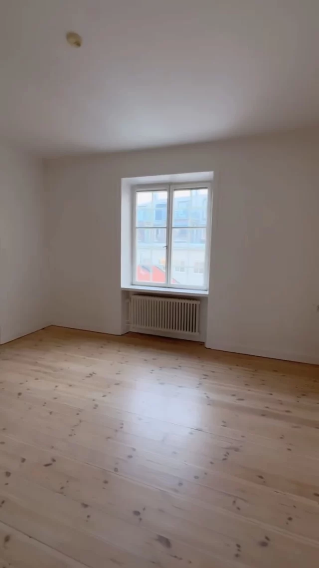 Dags för nytt kontor? Just nu finns flera lediga lokaler i centrala Norrtälje. Perfekt för dig som söker en kreativ miljö mitt i stan. 

#centrumfastigheter #norrtälje #roslagen #norrtalje #lediglokal #kontorslokal #kontorslokaler