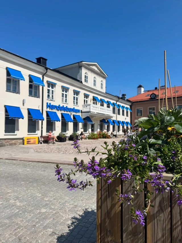 I helgen blir det full fart i Norrtälje när
Hamnkalaset & @flygfyrensommarcup går av stapeln. 

Vi önskar alla spelare Lycka till och alla besökare en riktigt fin helg i stan! 

#centrumfastigheter #norrtälje #roslagen