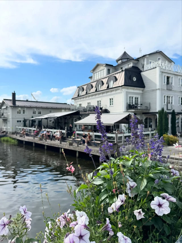 Vilken härlig helg det blev i Norrtälje! Vi brinner för en levande stadskärna året runt och njuter lite extra av ljumma sommarkvällar när stan fylls av människor och sorl.

Ha en riktigt fin start på veckan!